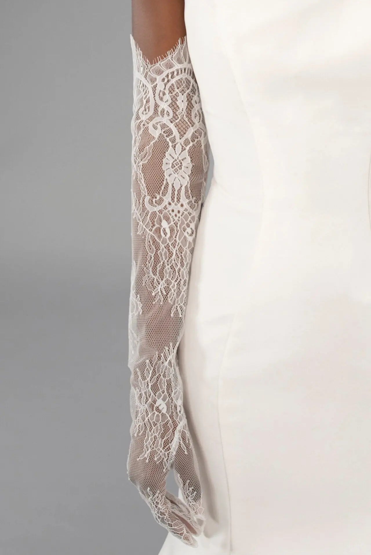 Chantilly Lace Gloves bridal-brilliance