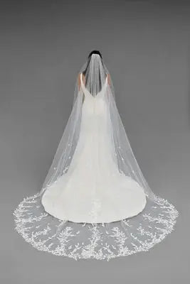 Cathedral Leaf Lace Edge Veil | AVL0061ZZ bridal-brilliance