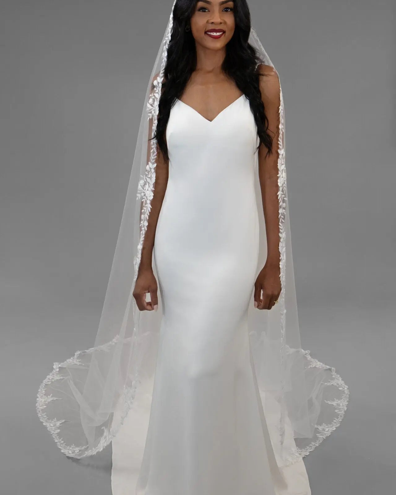 Lace Edge Veil | AVL0093 bridal-brilliance