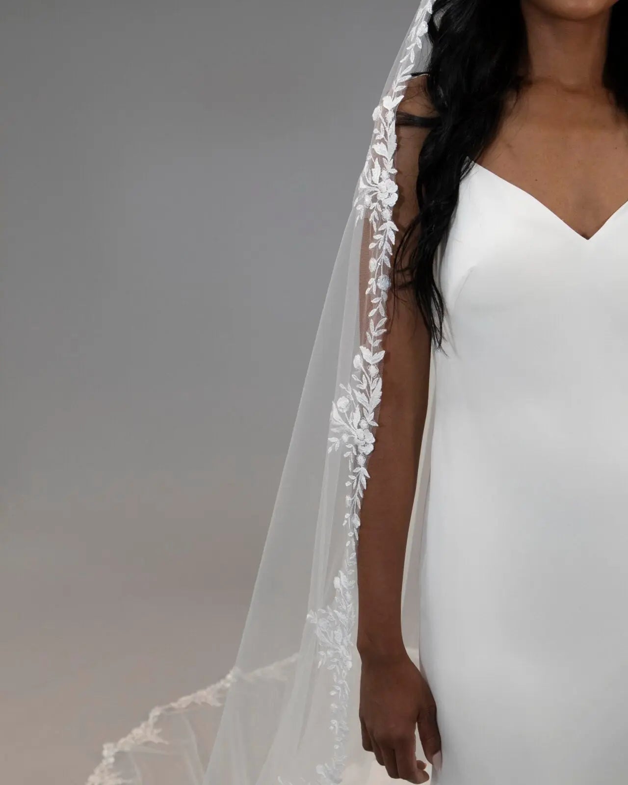 Lace Edge Veil | AVL0093 bridal-brilliance