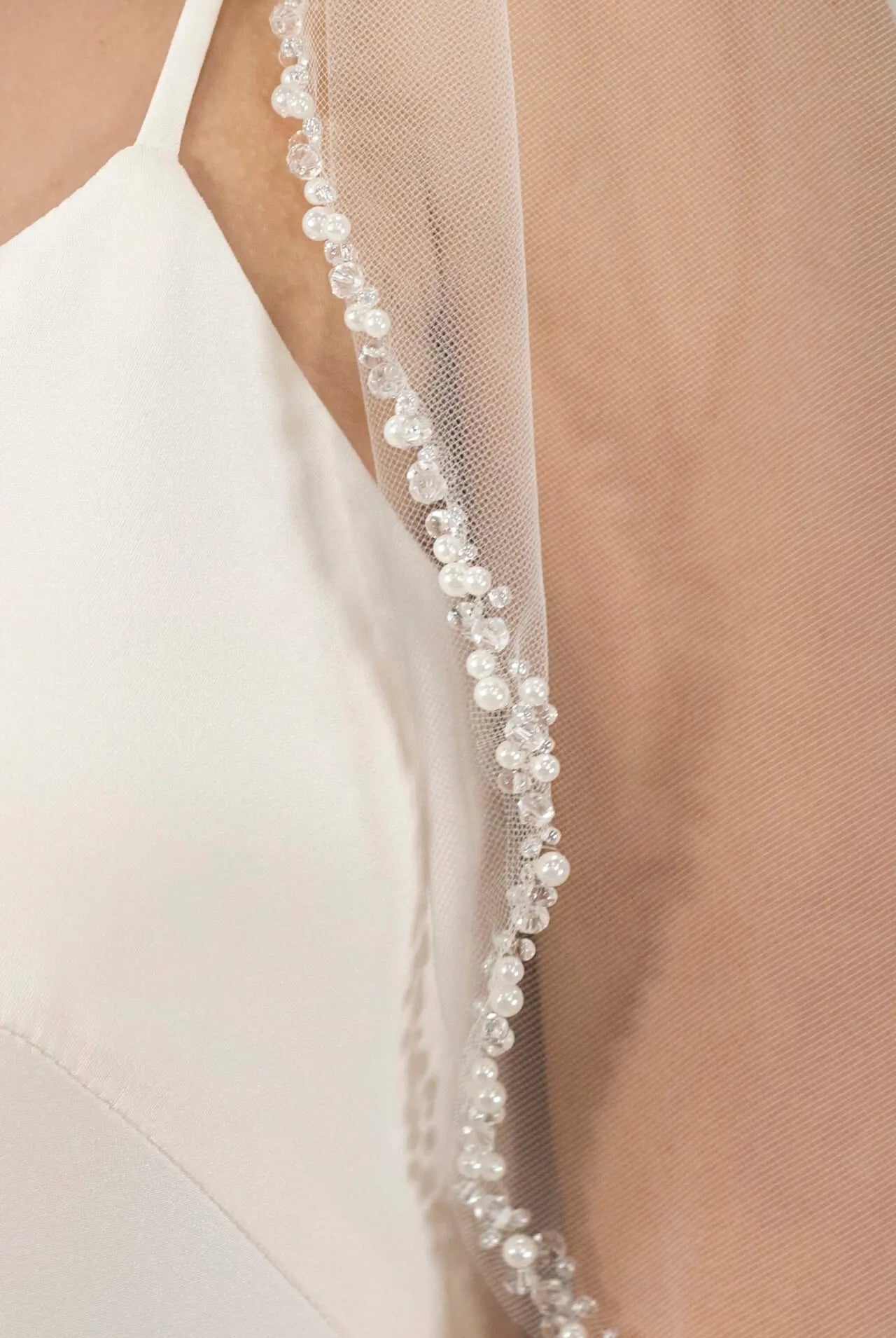 Beaded Trim Fingertip Veil | AVL0129 bridal-brilliance