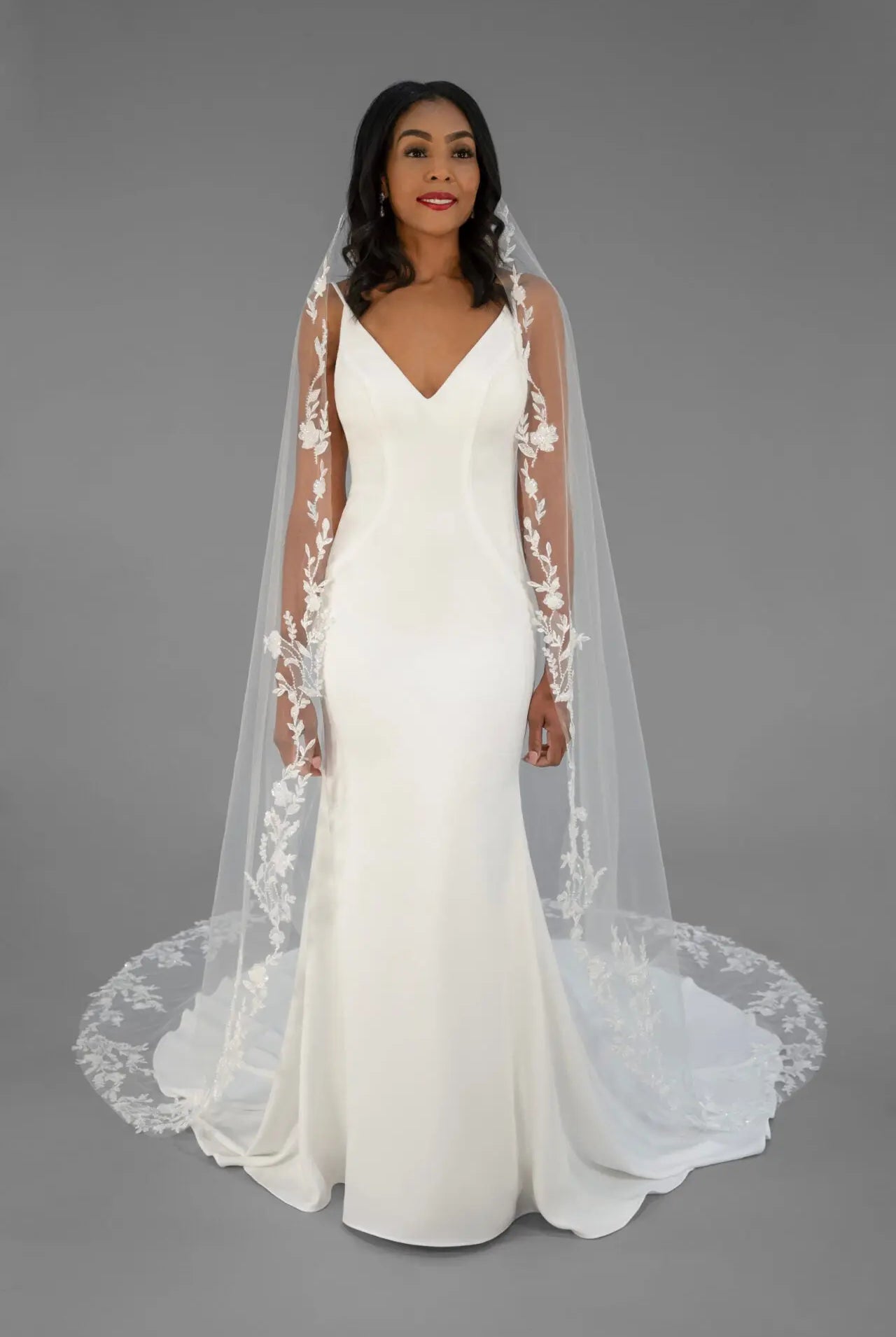 Full Lace Trim Veil | AVL0176 bridal-brilliance