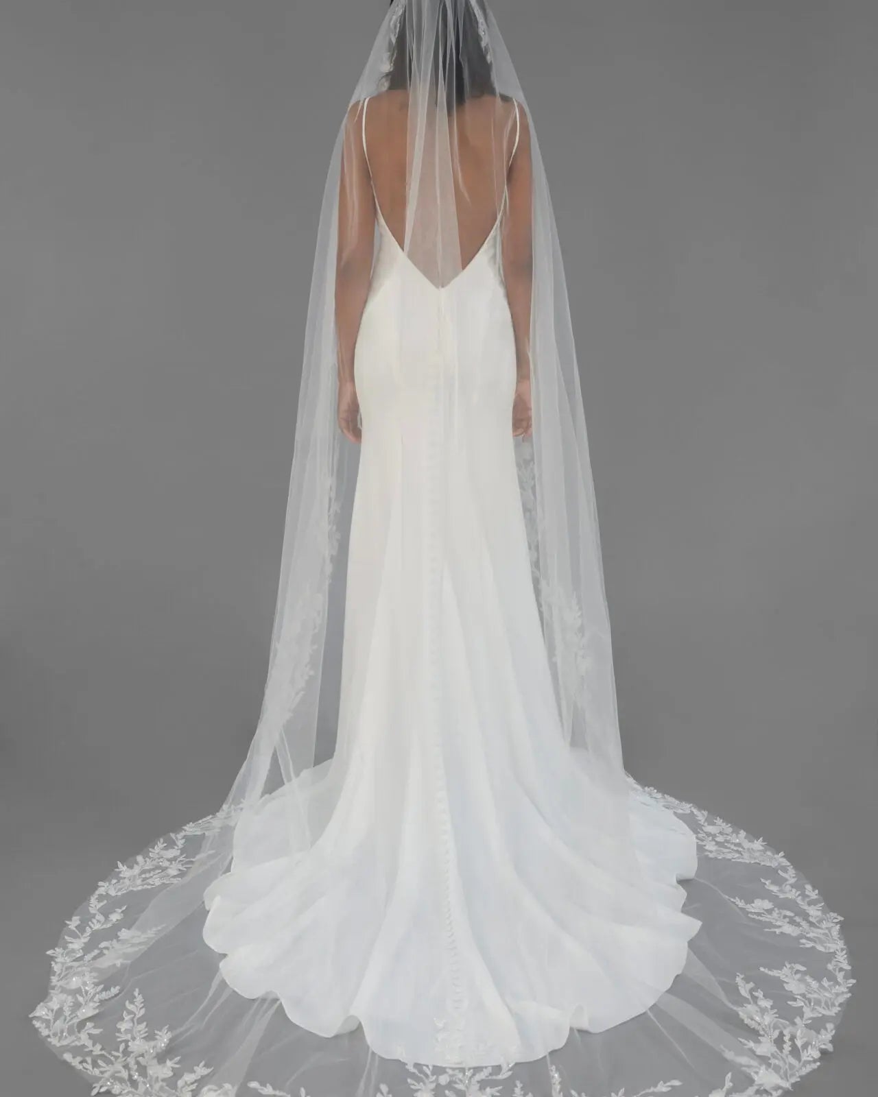 Full Lace Trim Veil | AVL0176 bridal-brilliance