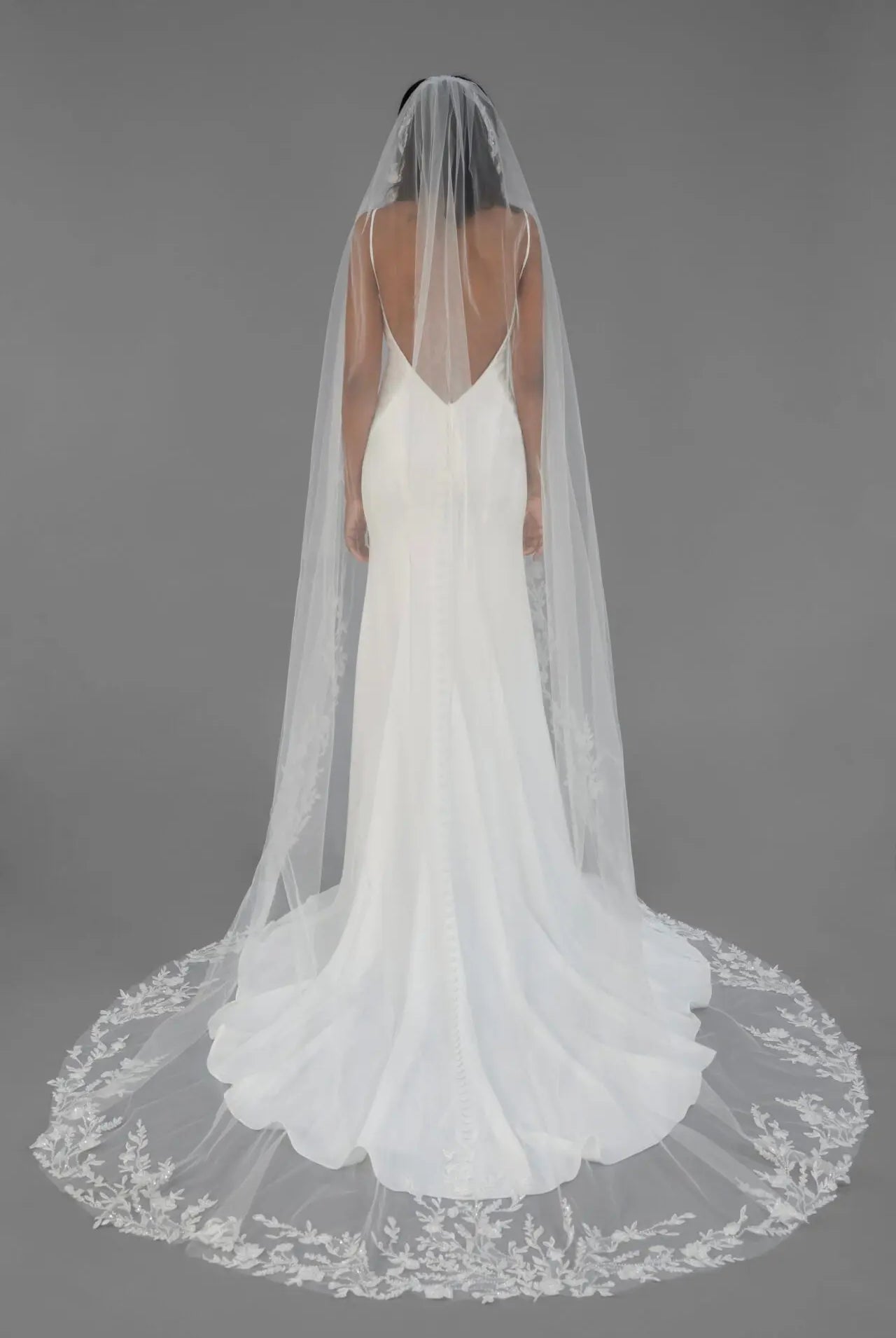 Full Lace Trim Veil | AVL0176 bridal-brilliance