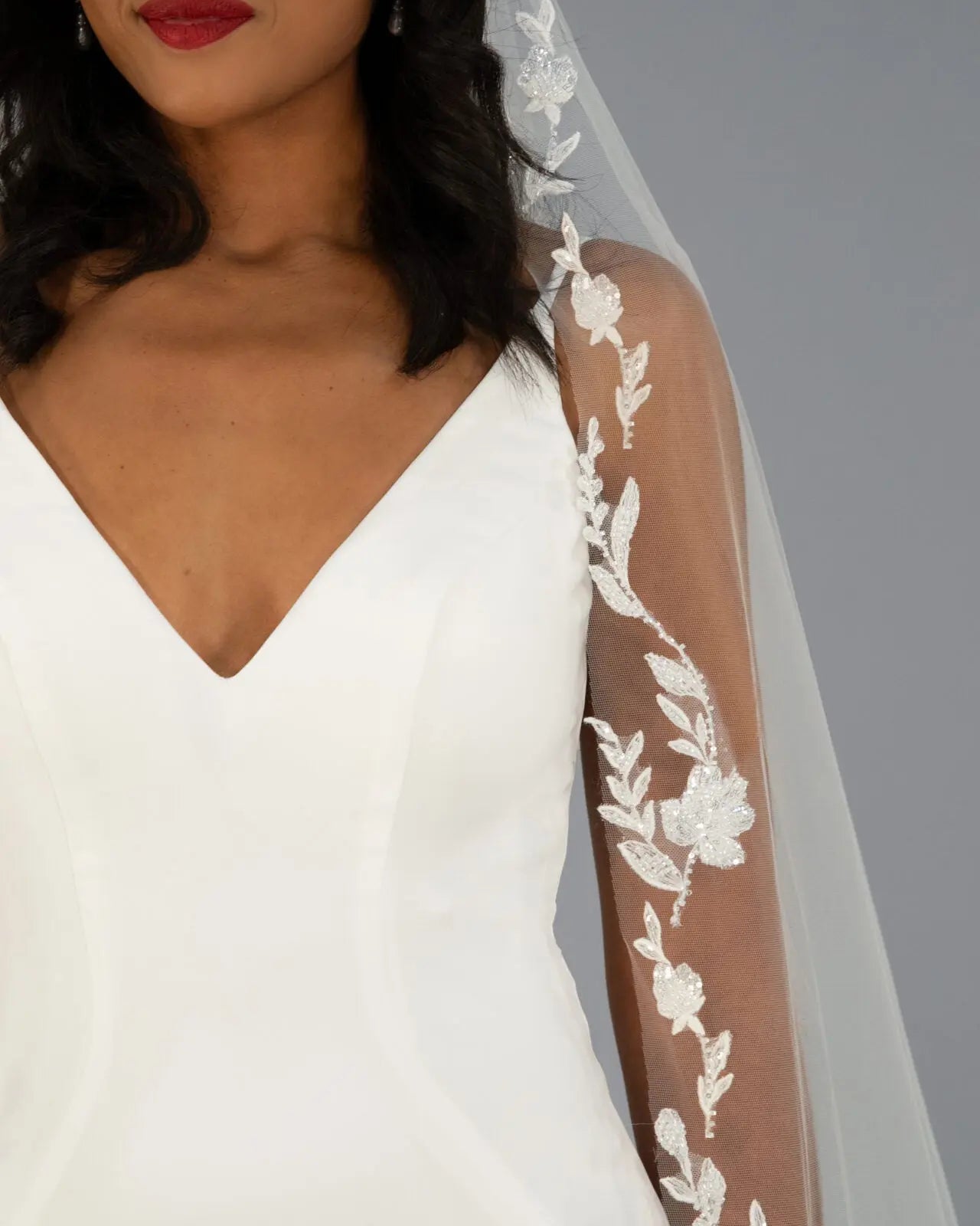 Full Lace Trim Veil | AVL0176 bridal-brilliance
