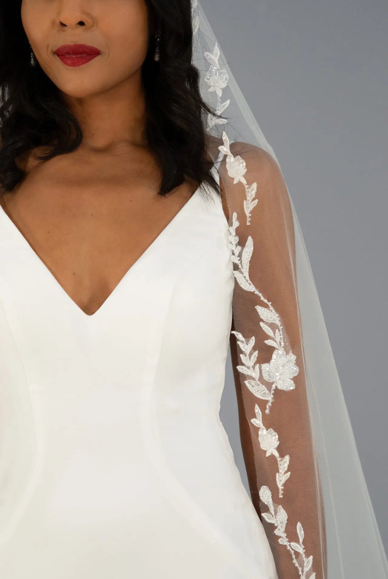 Full Lace Trim Veil | AVL0176 bridal-brilliance