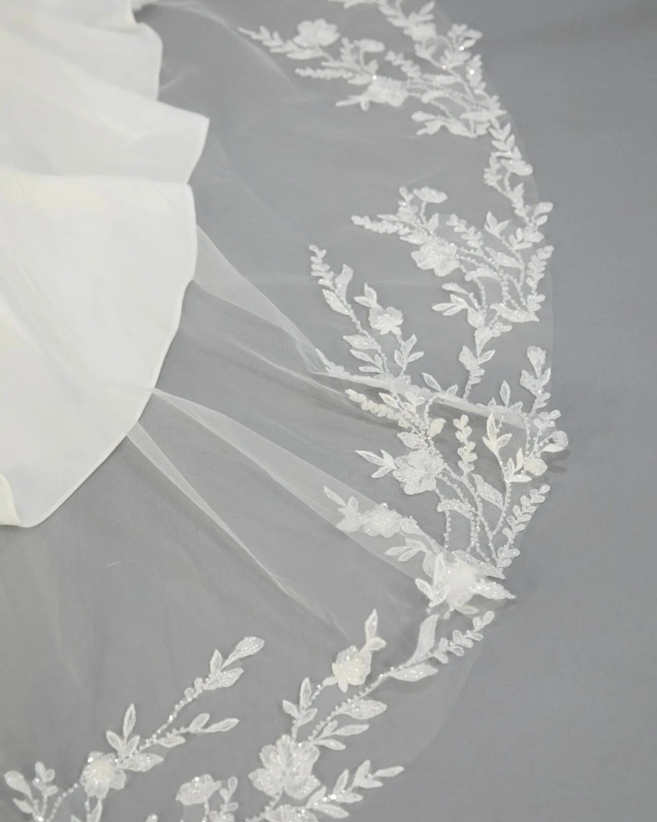Full Lace Trim Veil | AVL0176 bridal-brilliance