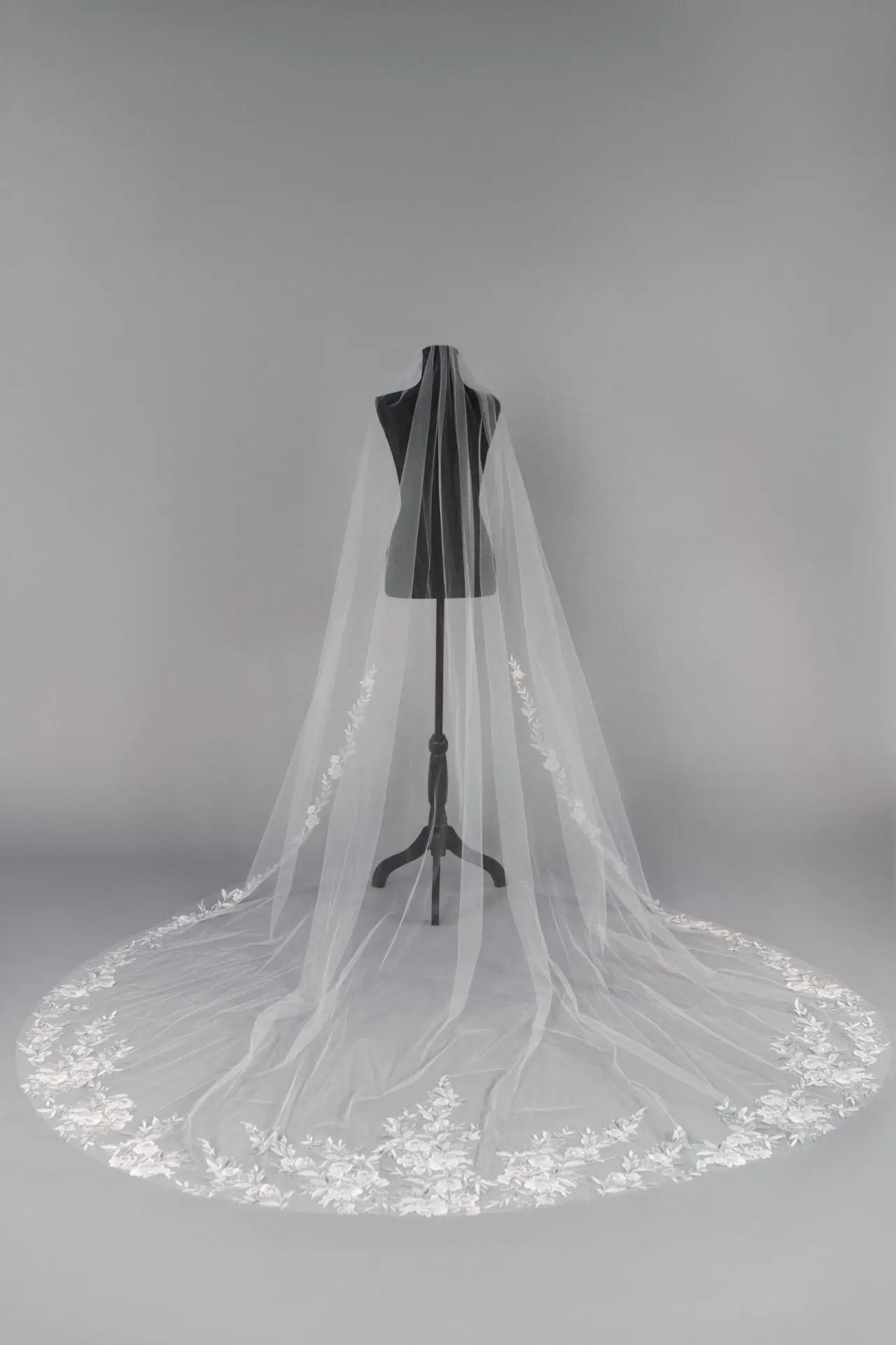 Pastel Flower Veil | AVL0218 bridal-brilliance