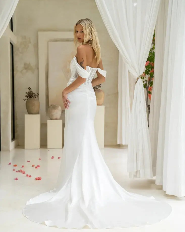 Delta Jessica Couture Wedding Dress Fit And Flare