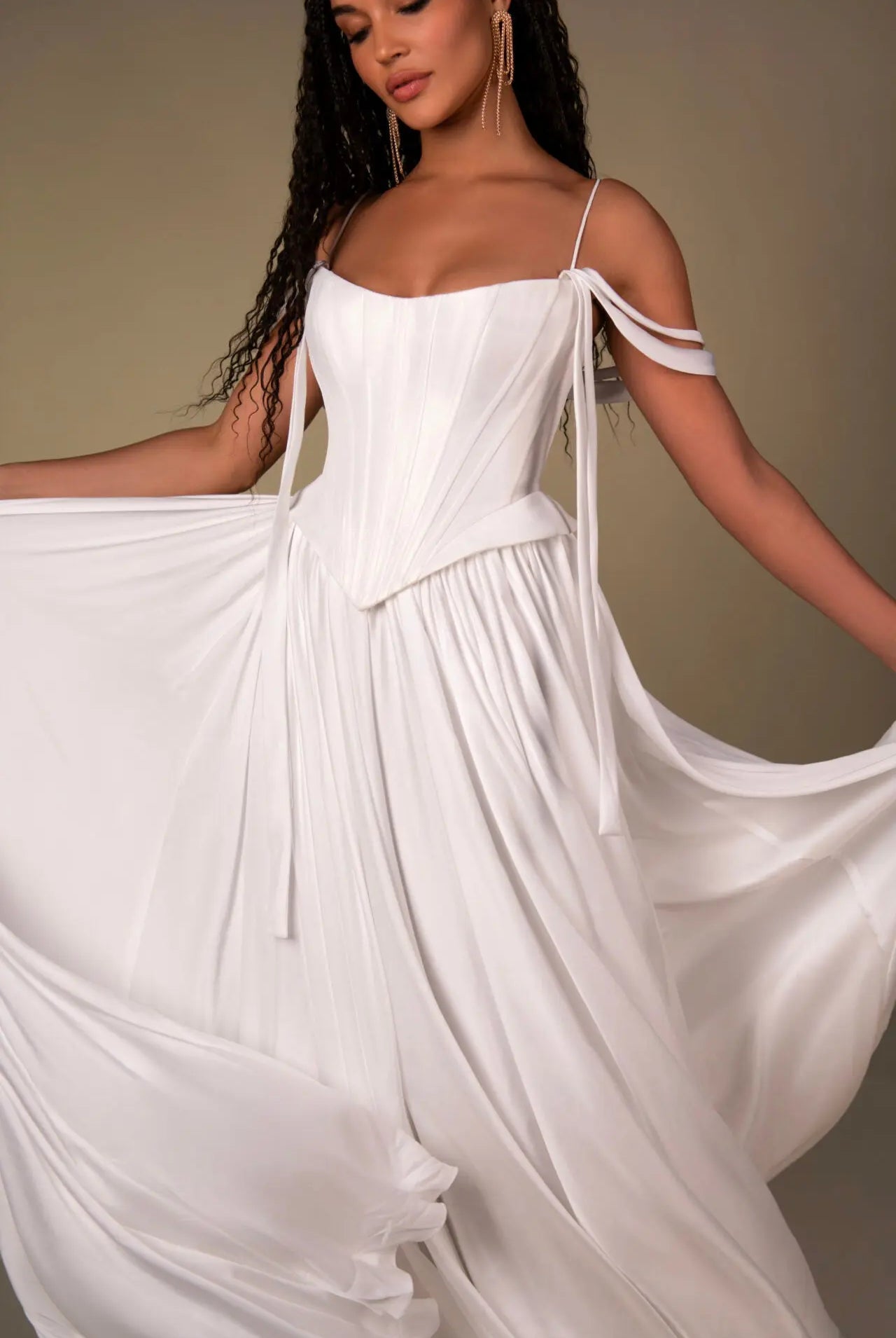 DILARA | All Who Wander bridal-brilliance