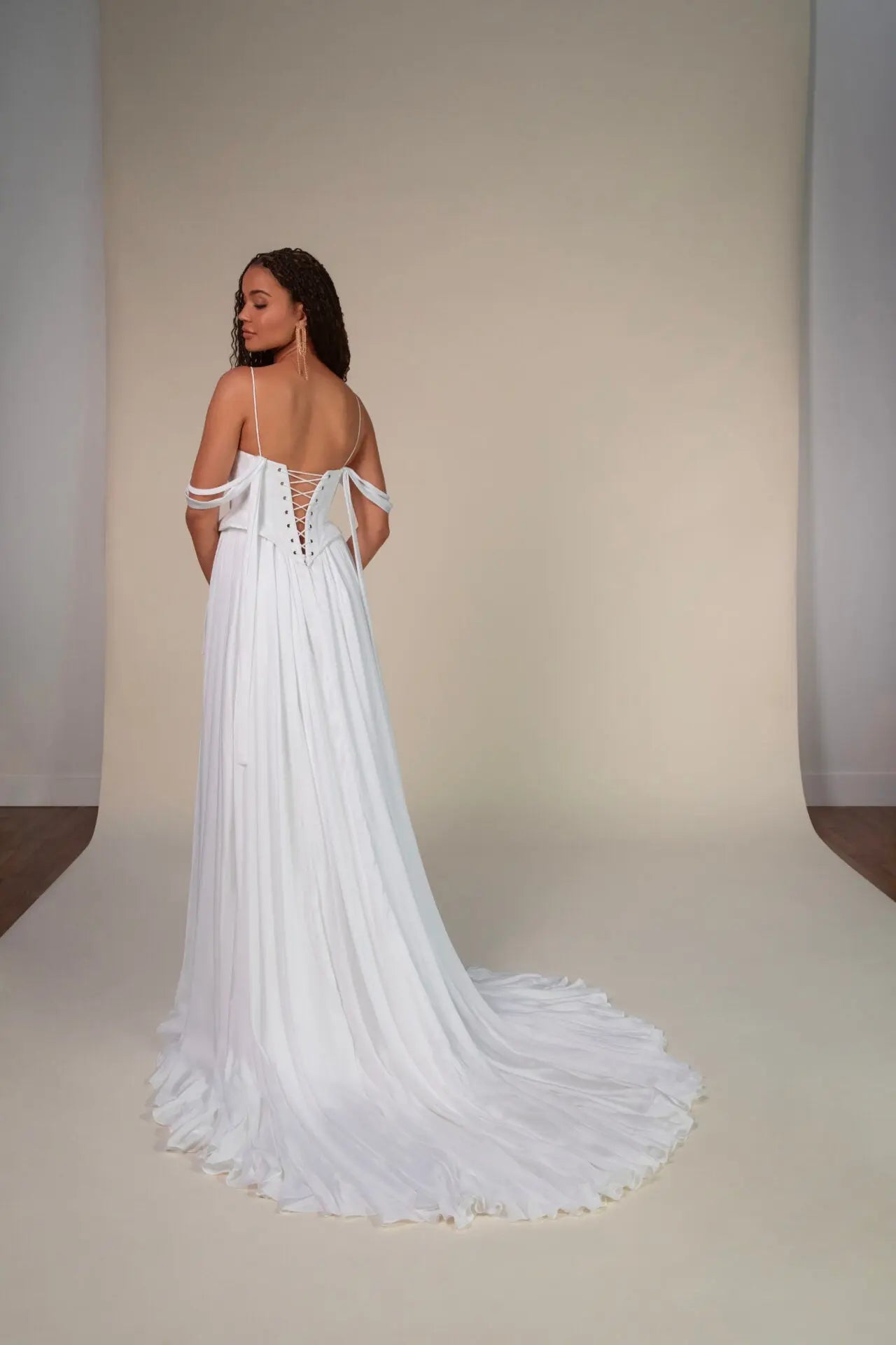 DILARA | All Who Wander bridal-brilliance
