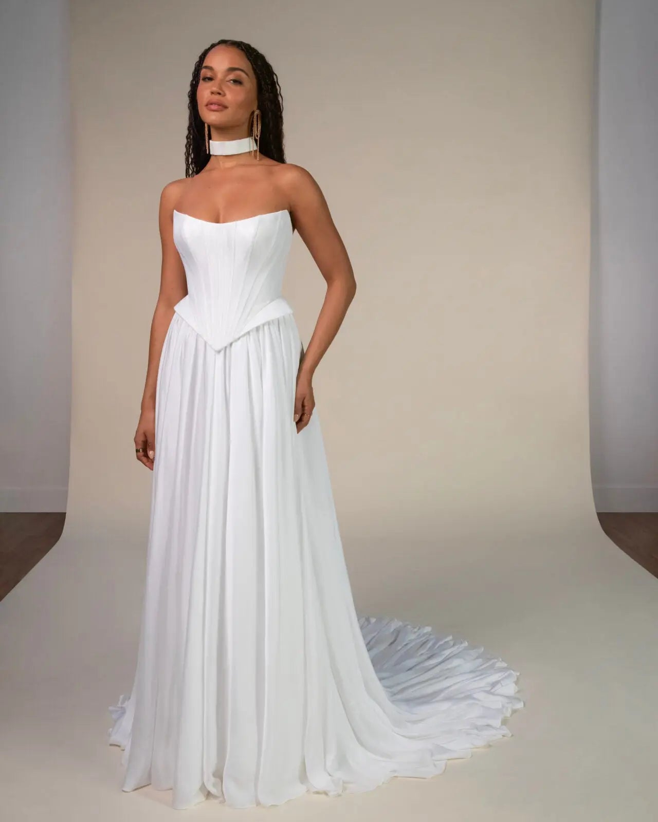 DILARA | All Who Wander bridal-brilliance