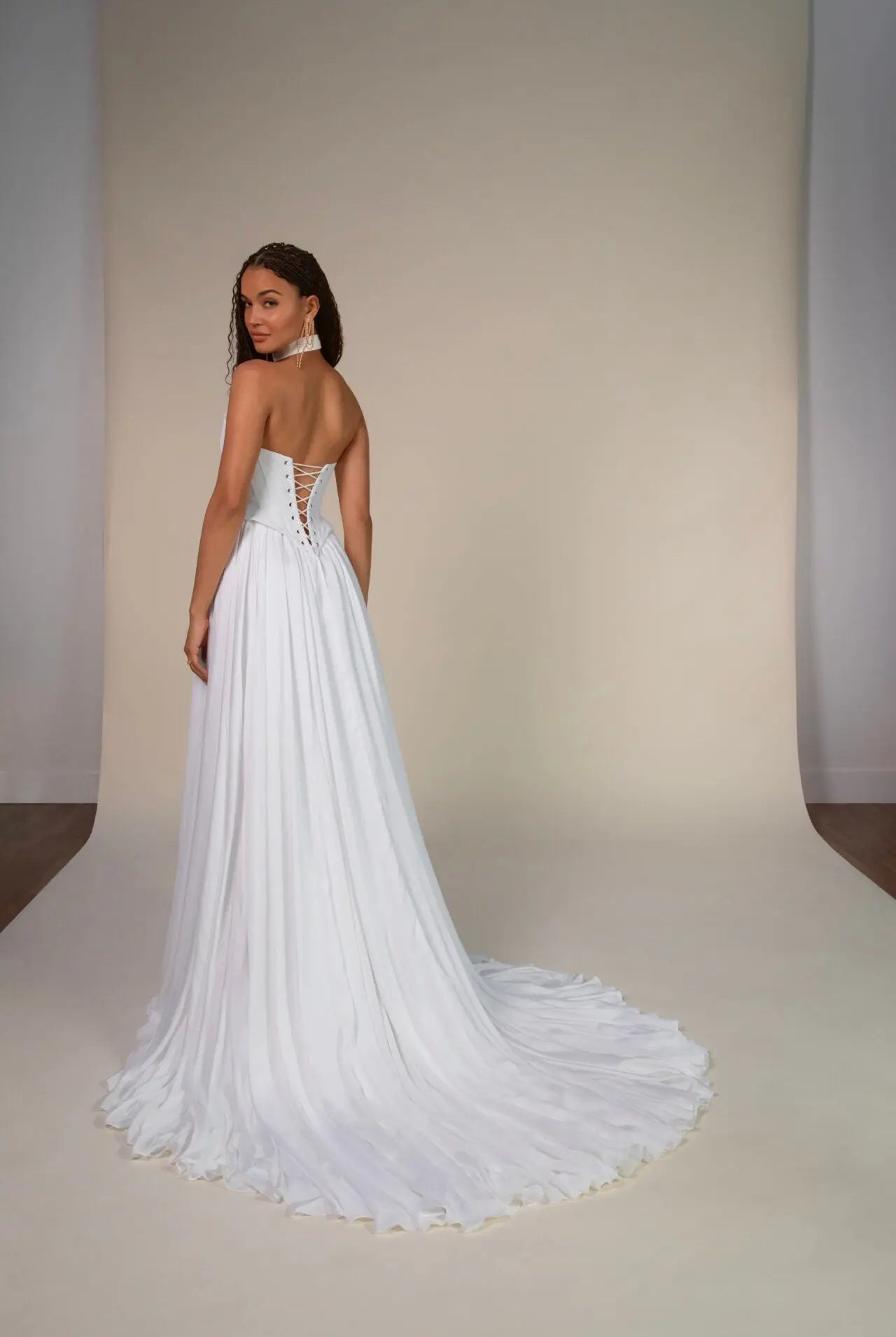 DILARA | All Who Wander bridal-brilliance