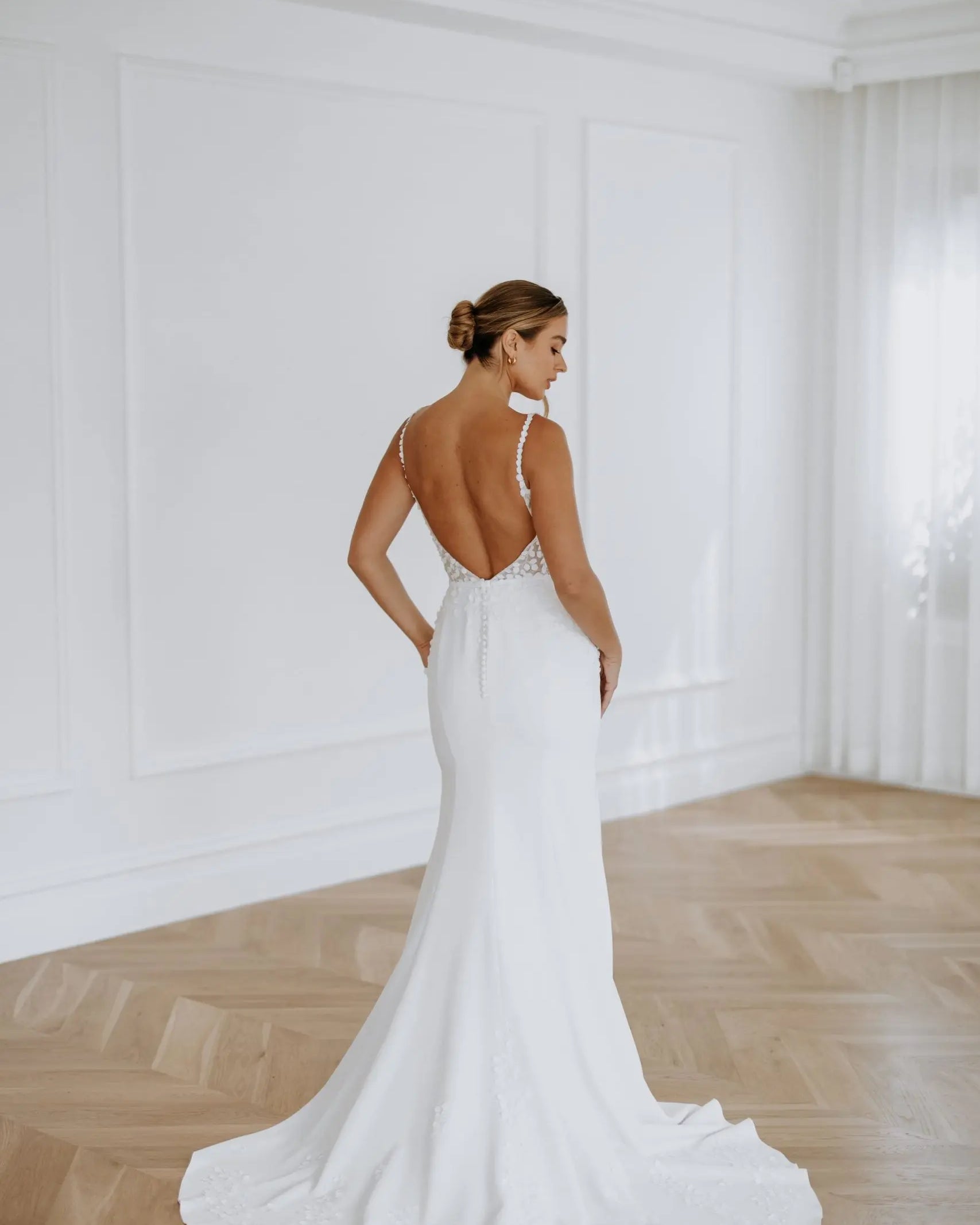 CHLOE V-neck | Kellylin Couture Kellylin Couture