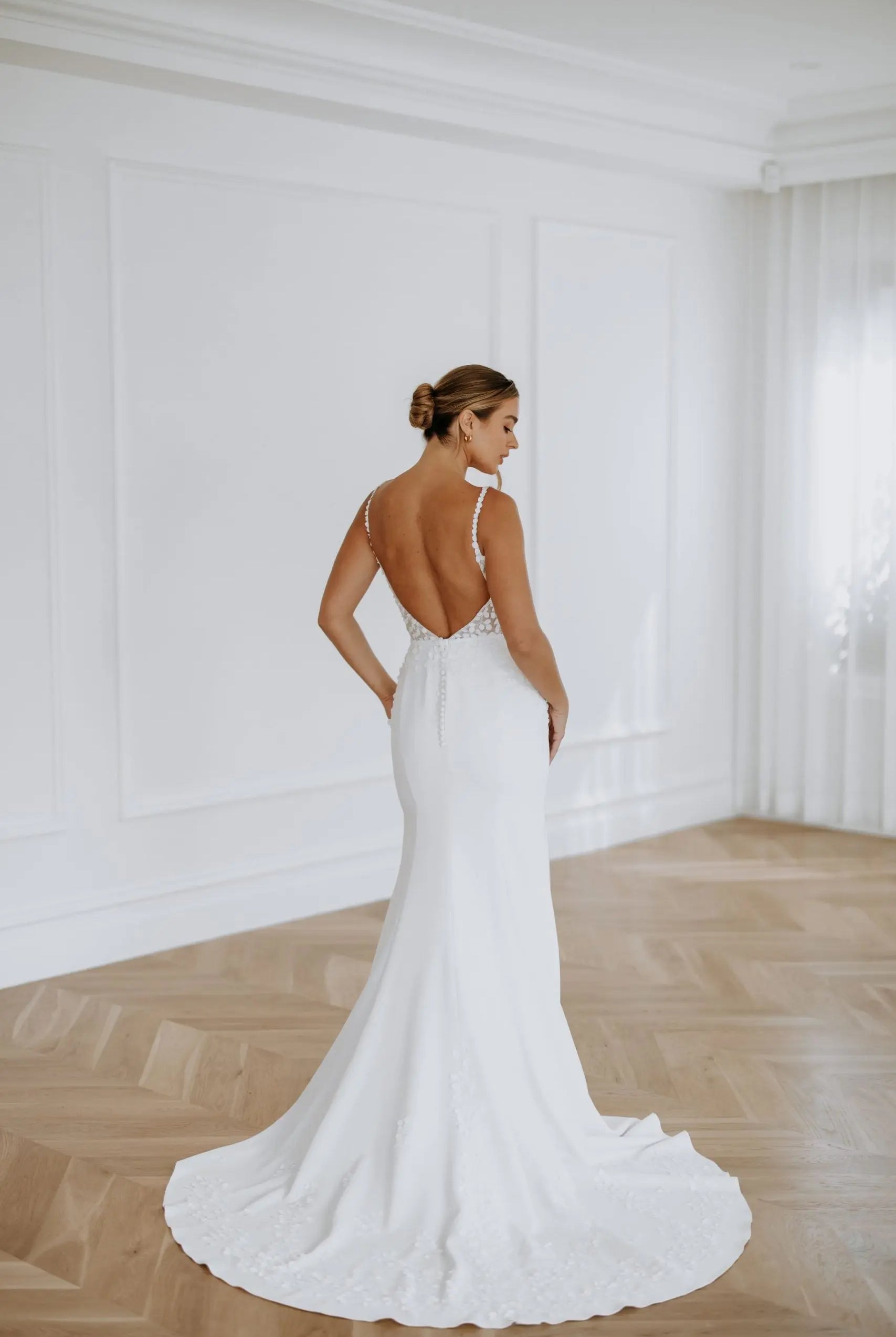 CHLOE V-neck | Kellylin Couture Kellylin Couture