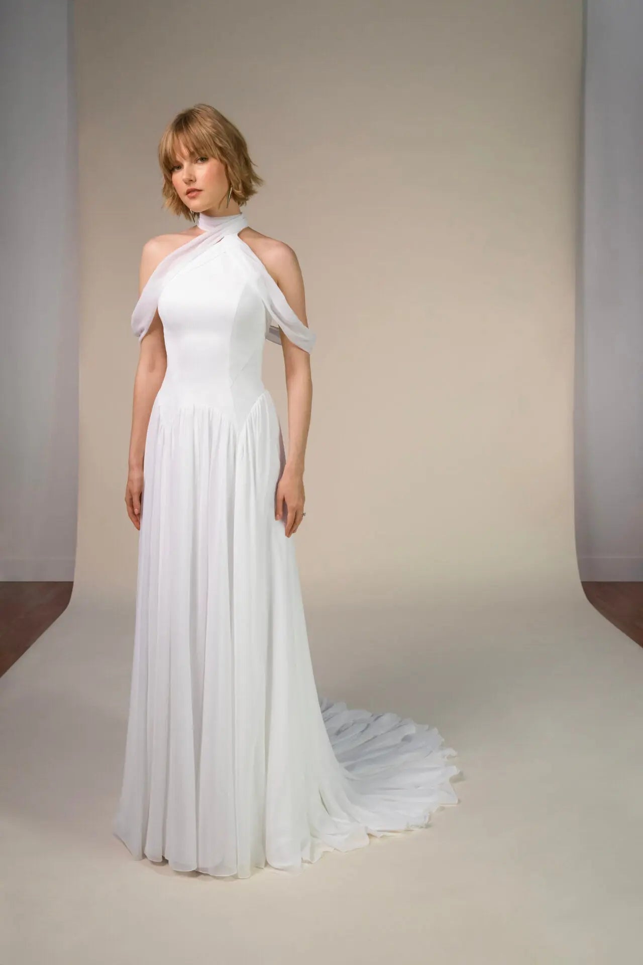 FALON | All Who Wander bridal-brilliance