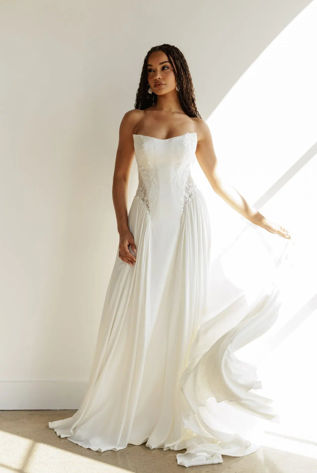 ROMIN | All Who Wander bridal-brilliance