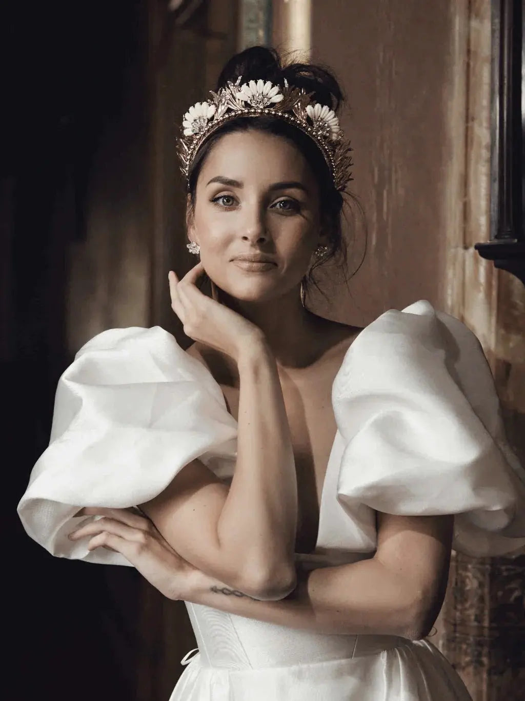 Delilah Gold Crown bridal-brilliance