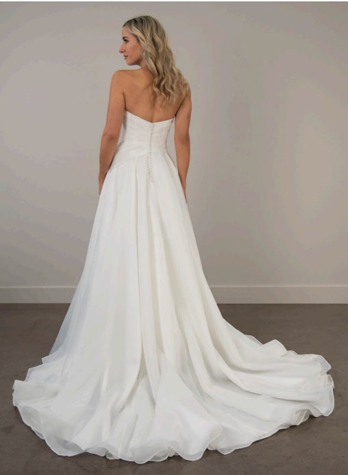 Lace and Organza Wedding Dress with Floral Detail – Strapless A-Line Bridal Gown.