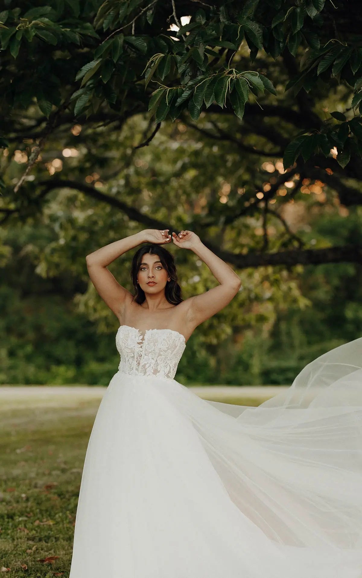 7573 | Stella York - Bridal Brilliance