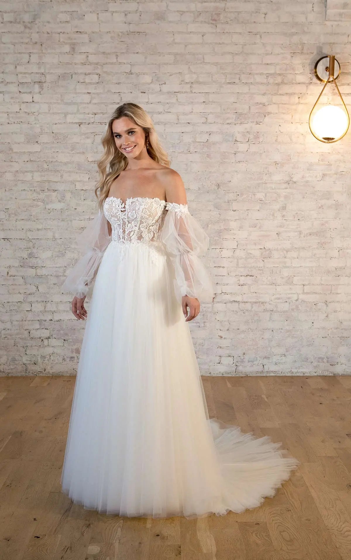 7573 | Stella York - Bridal Brilliance