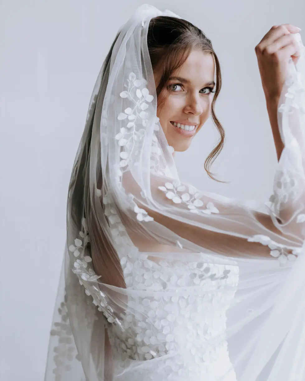 Chloe Veil