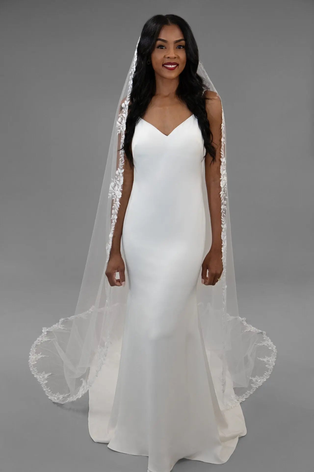 Lace Edge Veil | AVL0093 bridal-brilliance