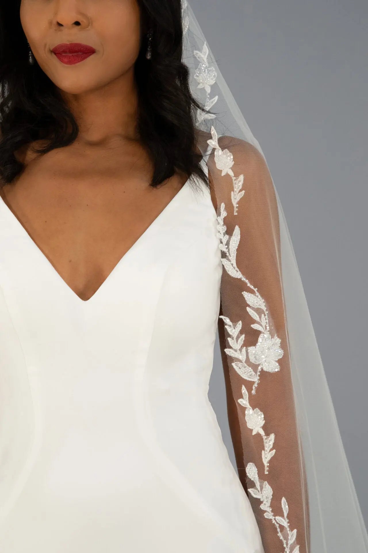 Full Lace Trim Veil | AVL0176 bridal-brilliance