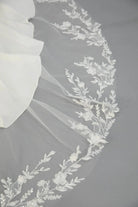 Full Lace Trim Veil | AVL0176 bridal-brilliance