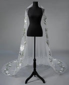 Embroidered Flower Veil | AVL0189 bridal-brilliance