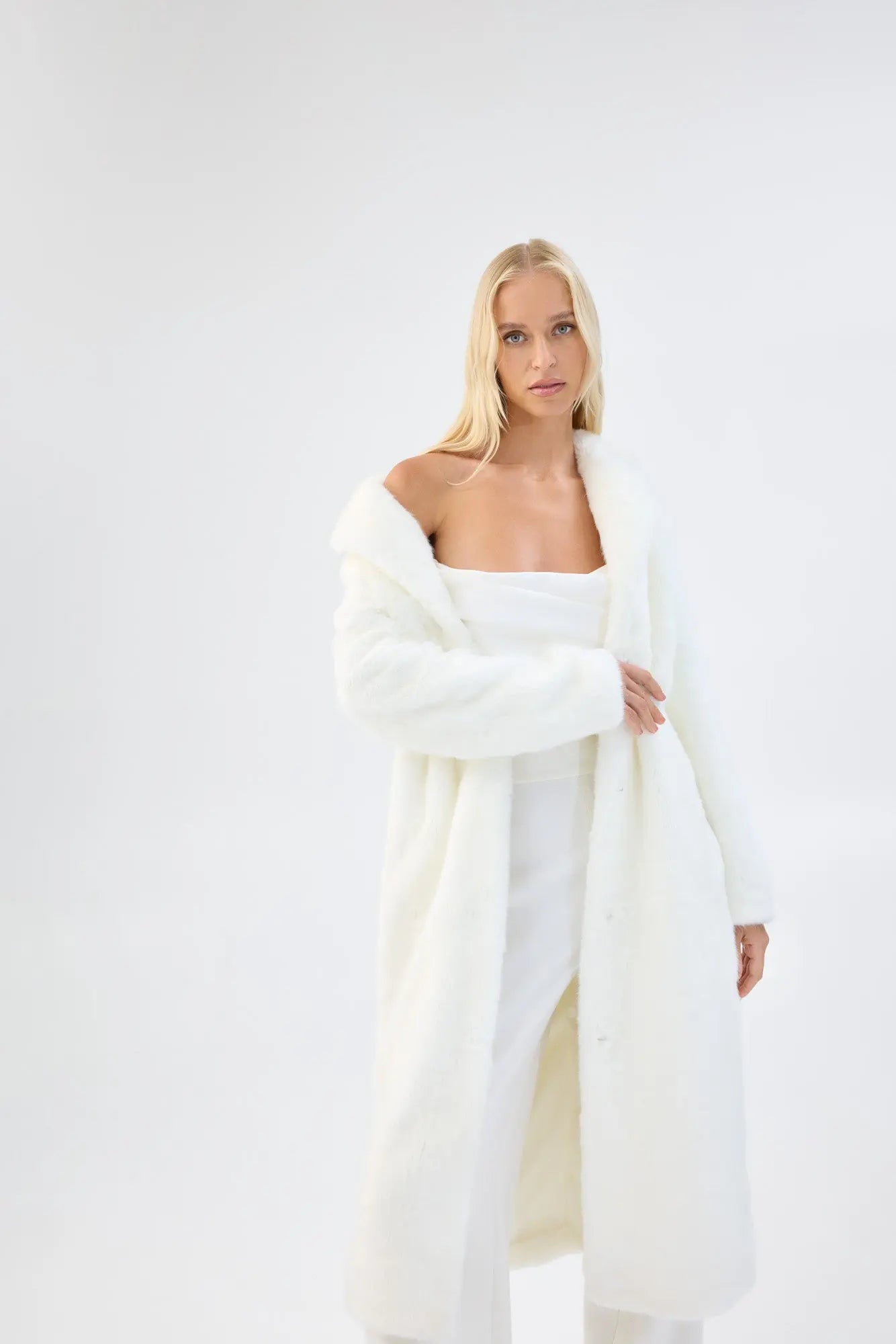 Dove Coat | Unreal Fur Unreal Fur