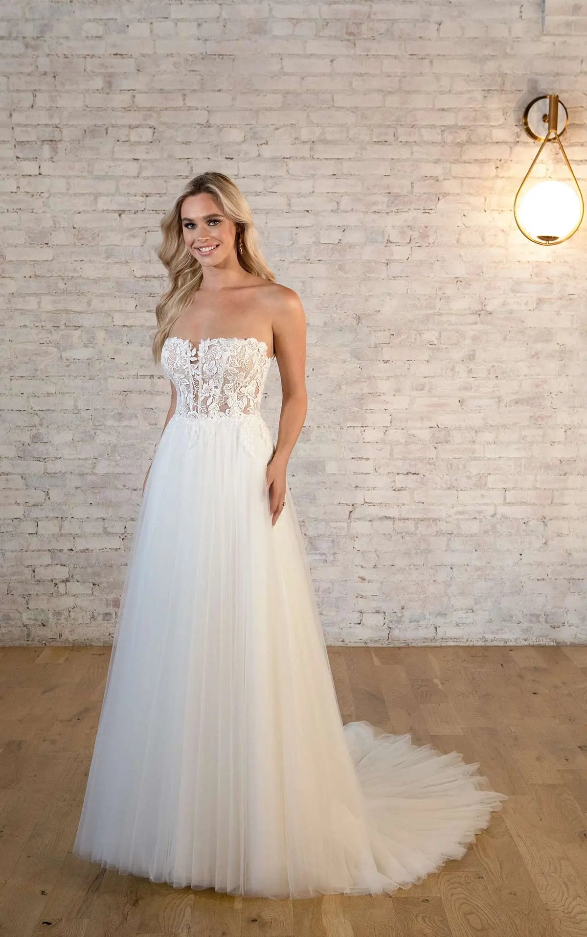 7573 | Stella York - Bridal Brilliance