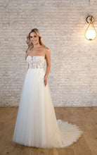 7573 | Stella York - Bridal Brilliance