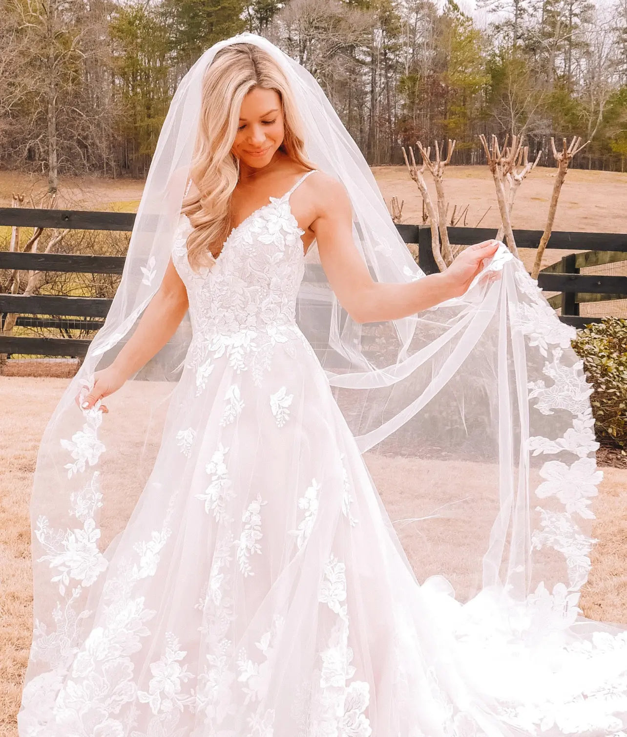 Stella York Flower Lace edge Veil - Bridal Brilliance